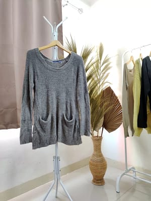 jual-baju-sweater-abu-abu